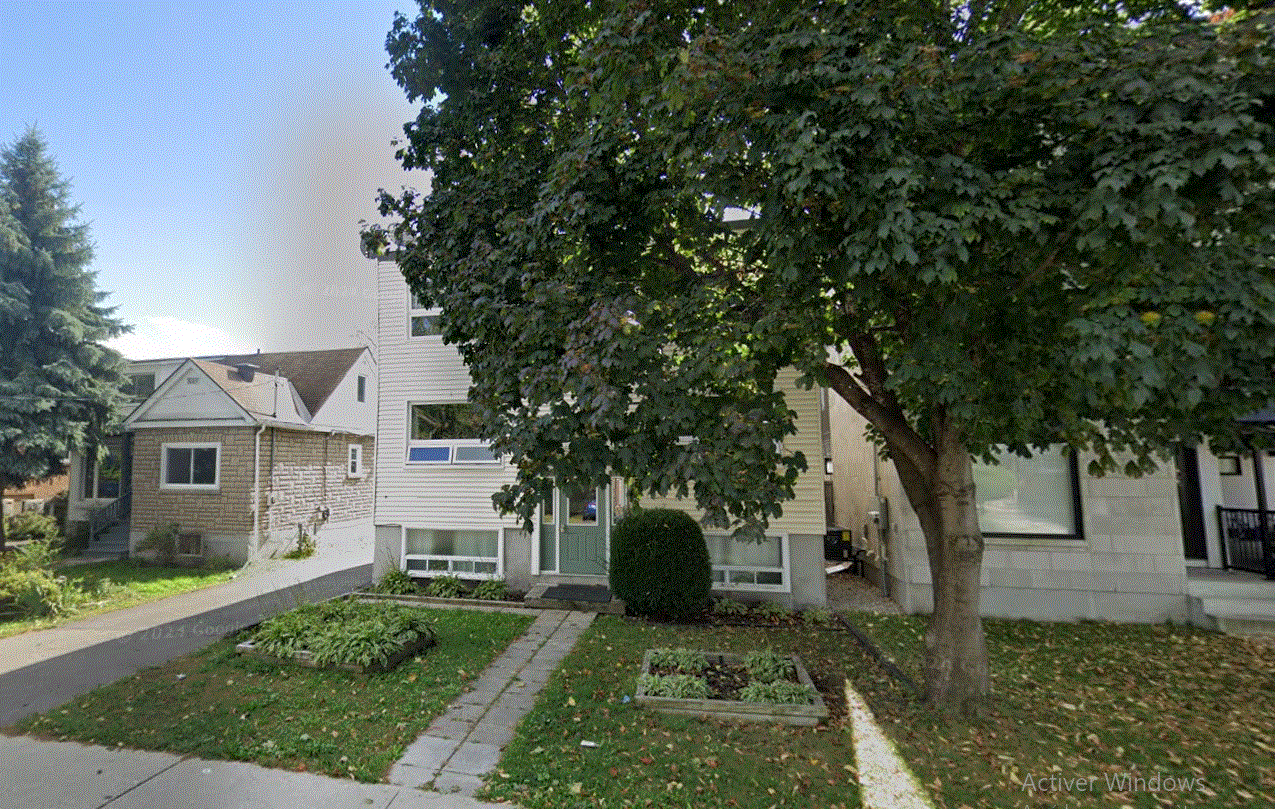 72 Jolliet Avenue, 2