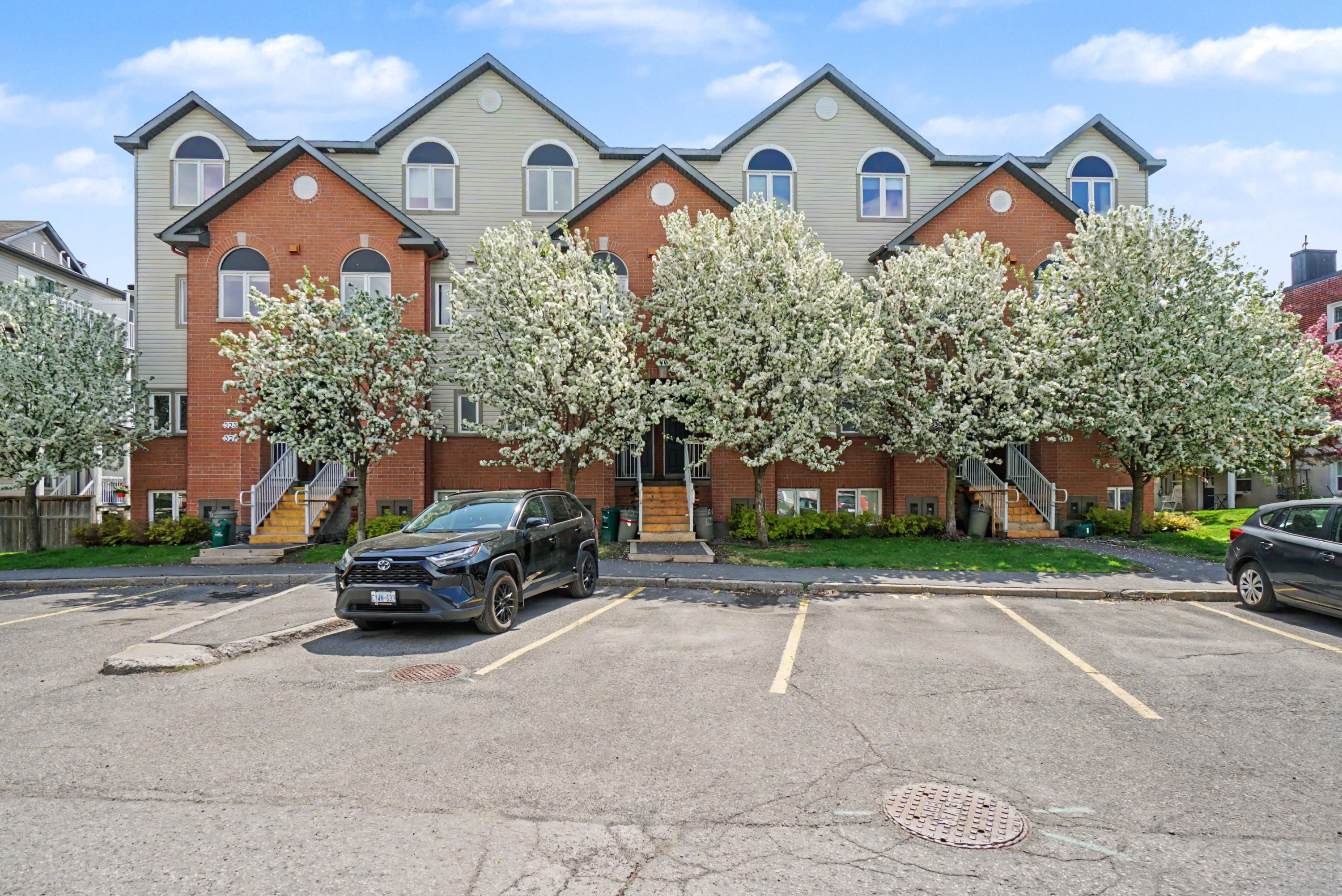 49 Jardin Private, 331