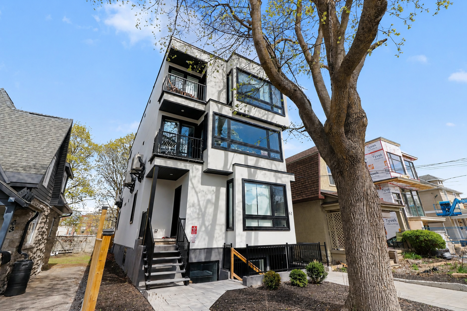 61 Pinehurst Avenue