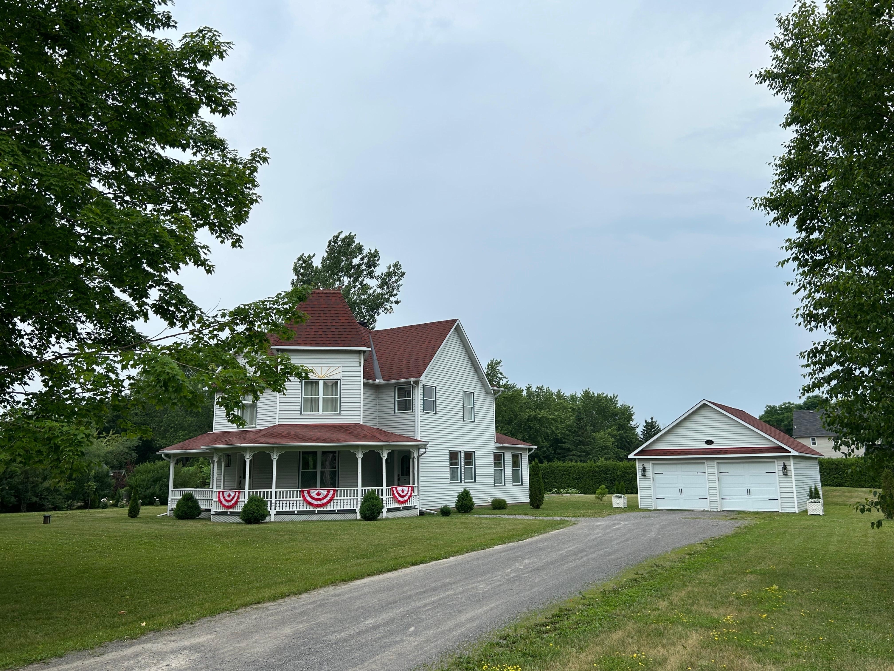 8 Empress Drive