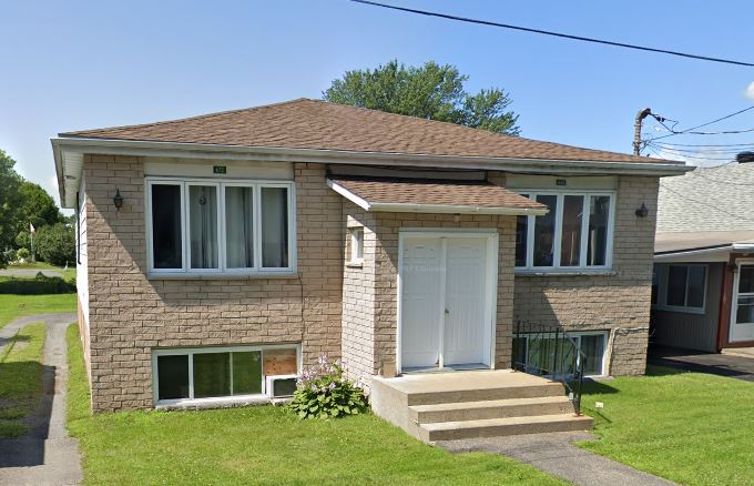 668 Lalonde Street